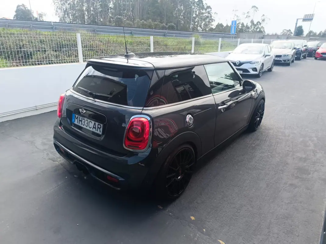 MINI Cooper S 2016 - 16000 EUR, 232000 km - AUTO.MOTO.pt - 232000km - foto 11 de 46
