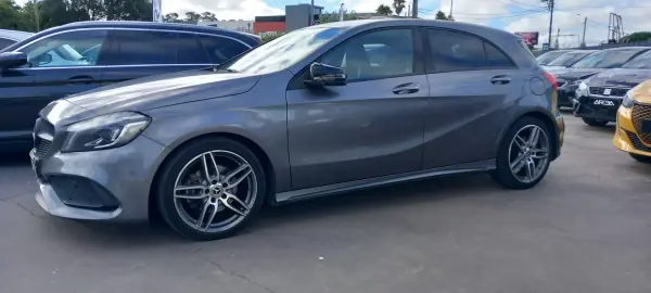 Mercedes-Benz A 180 2018 - 19500 EUR, 207186 km - AUTO.MOTO.pt - 207186km - foto 2 de 10