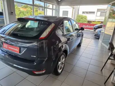 Ford Focus 2011 - 6750 EUR, 180000 km - AUTO.MOTO.pt - 180000km - foto 10 de 29