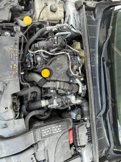 Renault Mégane Sport Tourer 2019 - 9900 EUR, 193000 km - AUTO.MOTO.pt - 193000km - foto 18 de 19