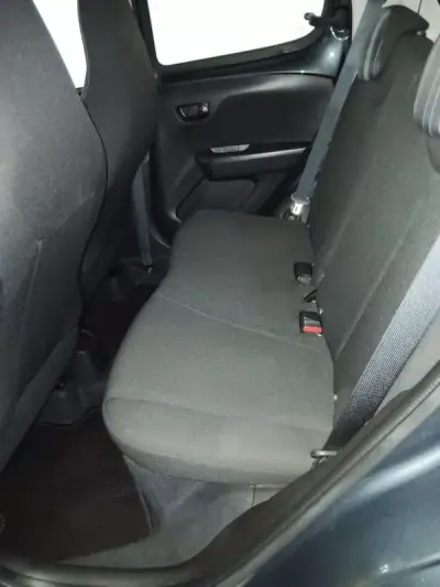 Peugeot 108 2019 - 10950 EUR, 95127 km - AUTO.MOTO.pt - 95127km - foto 6 de 12