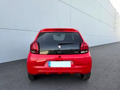 Peugeot 108 2020 - 9500 EUR, 66700 km - AUTO.MOTO.pt - 66700km - foto 10 de 36