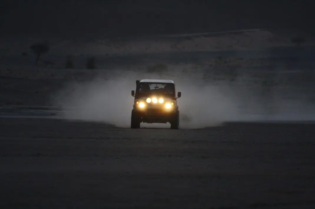 Land Rover Defender 2005 - 52000 EUR, 79000 km - AUTO.MOTO.pt - 79000km - foto 11 de 11