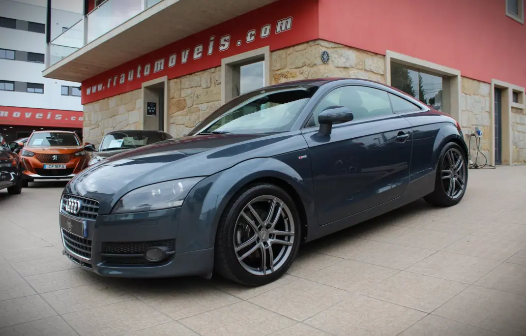 Audi TT Coupé 2009 - 16990 EUR, 185000 km - AUTO.MOTO.pt - 185000km - foto 1 de 29