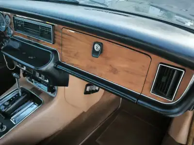 Jaguar XJ6 1976 - 24950 EUR, 47777 km - AUTO.MOTO.pt - 47777km - foto 40 de 60