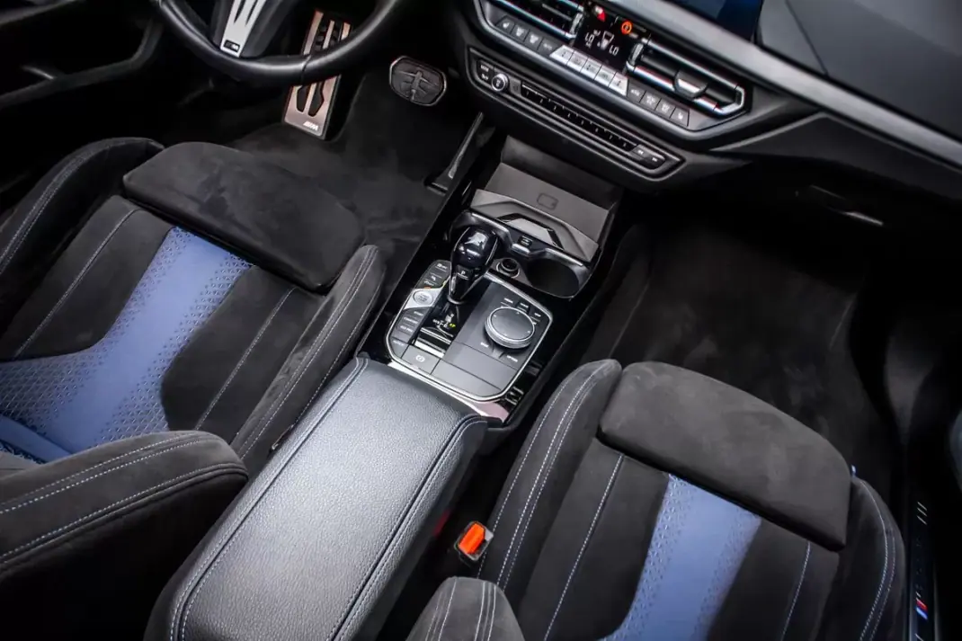 BMW M235i Gran Coupé 2020 - 39000 EUR, 74219 km - AUTO.MOTO.pt - 74219km - foto 46 de 57