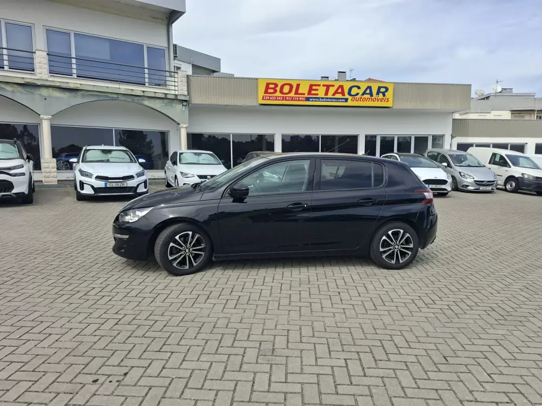 Peugeot 308 2015 - 9500 EUR, 206000 km - foto 1 de 31