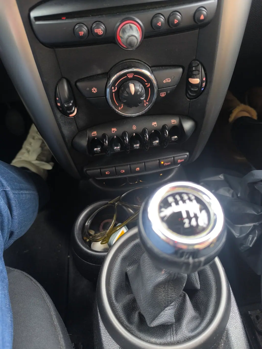 MINI Countryman 2012 - 7350 EUR, 262000 km - AUTO.MOTO.pt - 262000km - foto 7 de 16