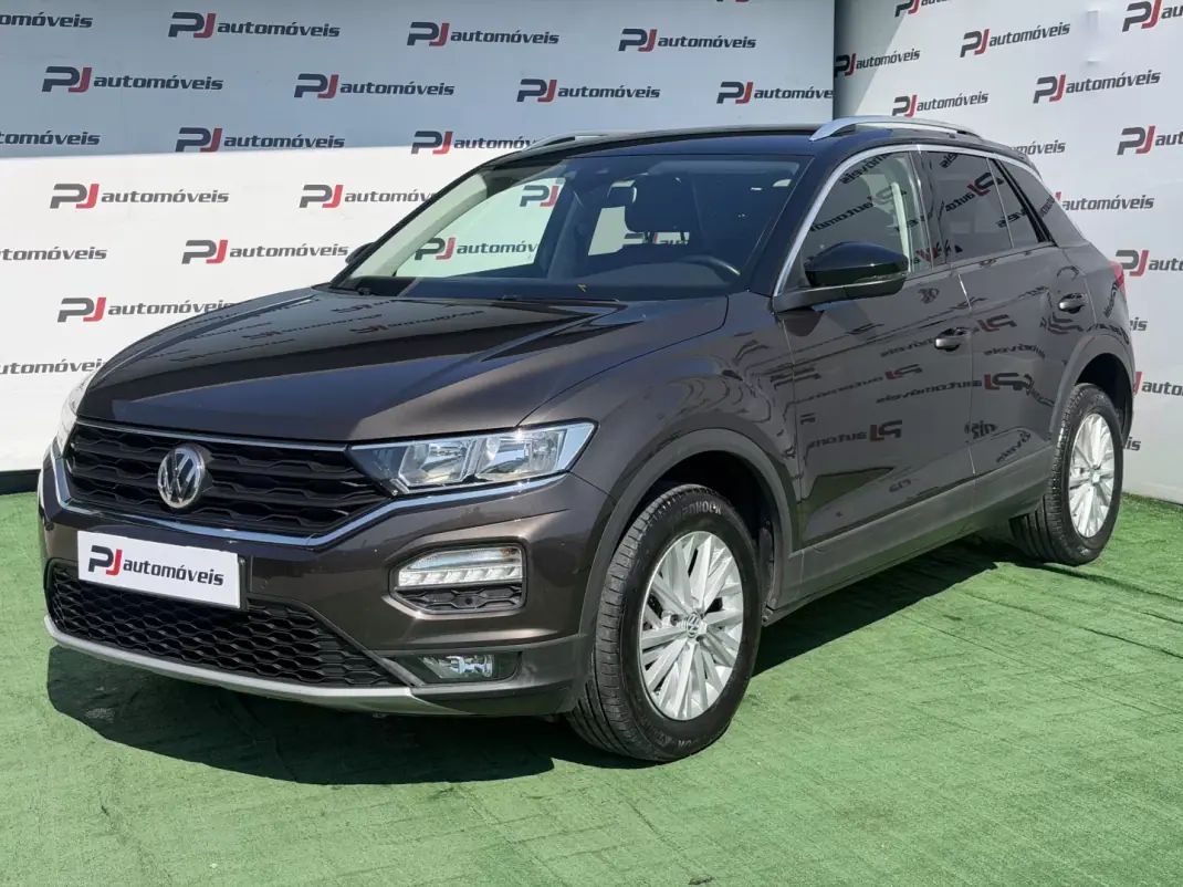 Volkswagen T-Roc 2018 - 16990 EUR, 102000 km - AUTO.MOTO.pt - 102000km - foto 1 de 12