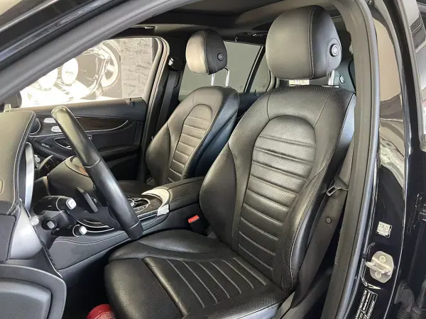 Mercedes-Benz GLC 220 2017 - 31900 EUR, 155916 km - AUTO.MOTO.pt - 155916km - foto 7 de 25
