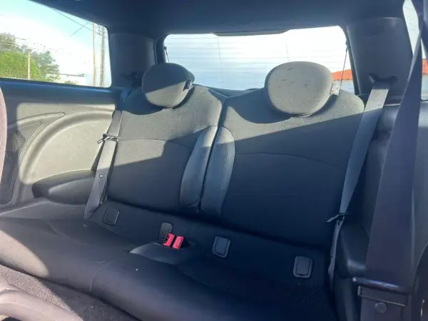 MINI Cooper 2012 - 12490 EUR, 129800 km - AUTO.MOTO.pt - 129800km - foto 13 de 20