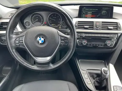 BMW 318 2017 - 17900 EUR, 215800 km - AUTO.MOTO.pt - 215800km - foto 10 de 12