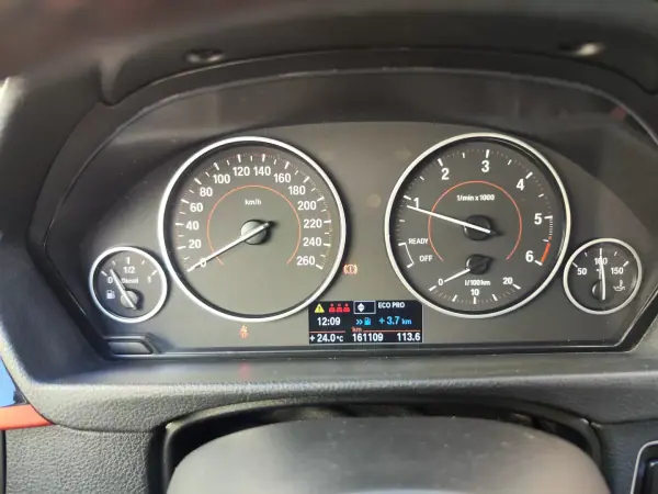 BMW 320 2013 - 14980 EUR, 161500 km - AUTO.MOTO.pt - 161500km - foto 28 de 38