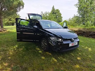 Volkswagen Polo 2022 - 16499 EUR, 56000 km - AUTO.MOTO.pt - 56000km - foto 18 de 40