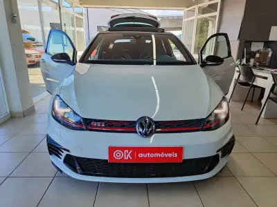 Volkswagen Golf 2017 - 30750 EUR, 76500 km - AUTO.MOTO.pt - 76500km - foto 20 de 35