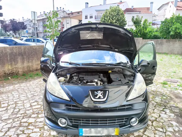 Peugeot 207 SW 2008 - 3500 EUR, 290000 km - AUTO.MOTO.pt - 290000km - foto 9 de 20