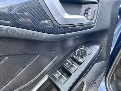 Ford Focus 2019 - 13900 EUR, 129500 km - AUTO.MOTO.pt - 129500km - foto 11 de 19