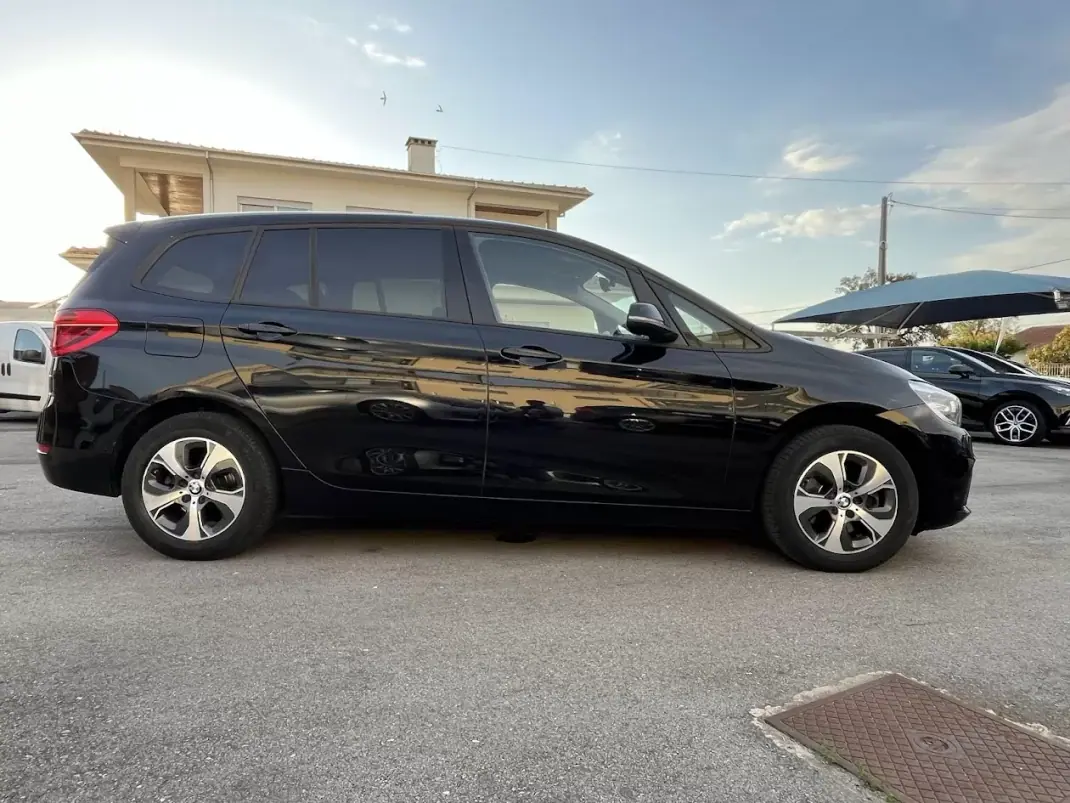 BMW 218 Gran Tourer 2016 - 15950 EUR, 200000 km - AUTO.MOTO.pt - 200000km - foto 4 de 51