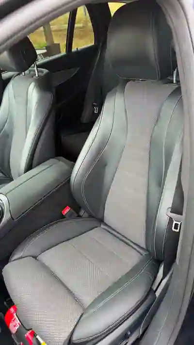 Mercedes-Benz E 220 2017 - 15500 EUR, 450000 km - AUTO.MOTO.pt - 450000km - foto 10 de 24