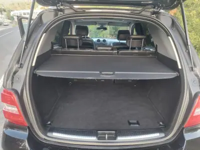 Mercedes-Benz ML 350 2010 - 15900 EUR, 220100 km - AUTO.MOTO.pt - 220100km - foto 14 de 18
