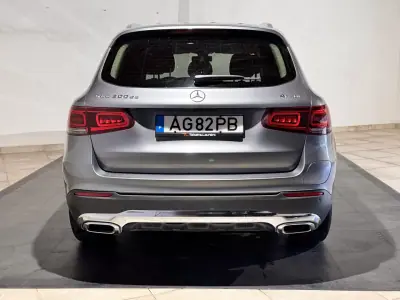 Mercedes-Benz GLC 300 2021 - 35900 EUR, 157354 km - AUTO.MOTO.pt - 157354km - foto 6 de 22