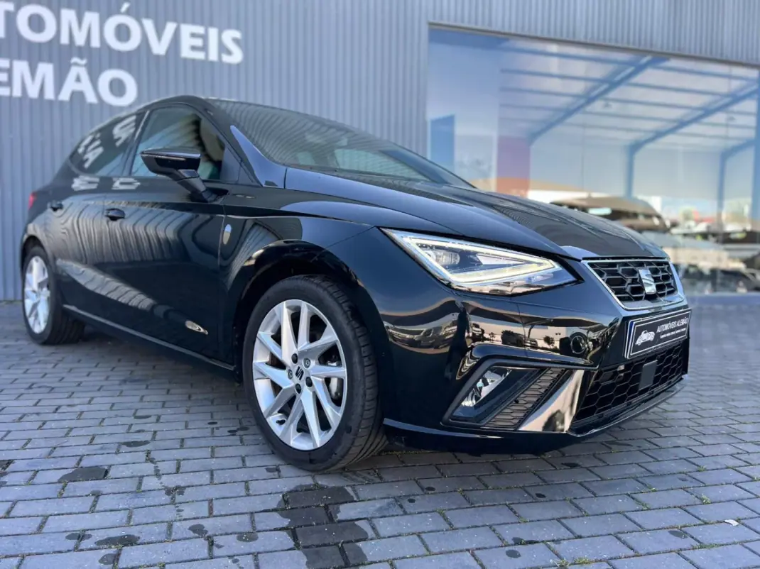 SEAT Ibiza 2025 - 19750 EUR, 19500 km - AUTO.MOTO.pt - 19500km - foto 4 de 22