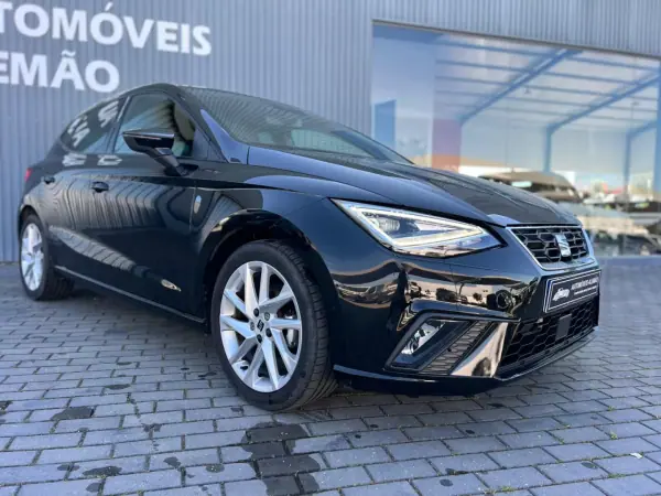 SEAT Ibiza 2025 - 19750 EUR, 19500 km - AUTO.MOTO.pt - 19500km - foto 4 de 22