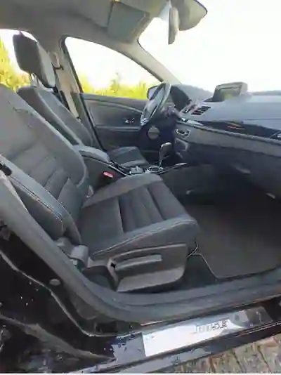 Renault Mégane 2015 — foto 5 de 10