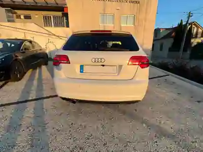 Audi A3 Sportback 2012 — photo 2 of 12