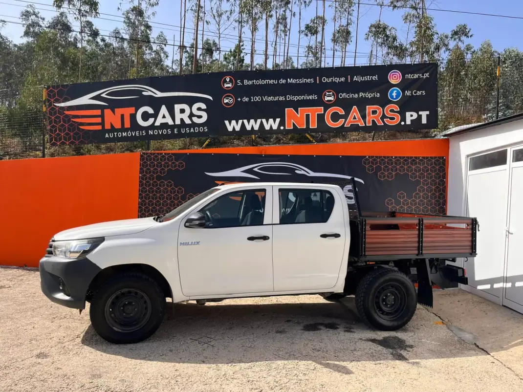 Toyota Hilux 2018 - 28900 EUR, 159021 km - 159021km - foto 3 de 11