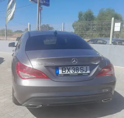 Mercedes-Benz CLA 200 2016 - 21800 EUR, 150000 km - AUTO.MOTO.pt - 150000km - foto 3 de 12