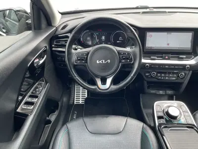 Kia e-Niro 2022 - 22250 EUR, 71631 km - AUTO.MOTO.pt - 71631km - foto 4 de 44