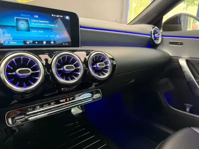 Mercedes-Benz CLA 180 2019 - 32000 EUR, 172639 km - AUTO.MOTO.pt - 172639km - foto 31 de 32