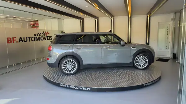 MINI Clubman 2017 - 13900 EUR, 157631 km - AUTO.MOTO.pt - 157631km - foto 7 de 55