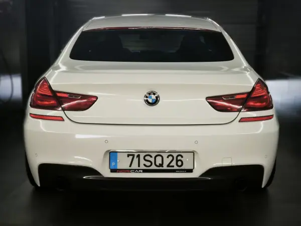 BMW 640 Gran Coupé 2015 - 26950 EUR, 232000 km - AUTO.MOTO.pt - 232000km - foto 12 de 47