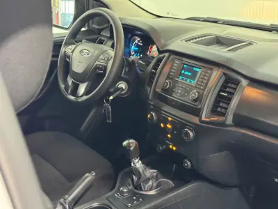 Ford 2021 - 29990 EUR, 72490 km - AUTO.MOTO.pt - 72490km - foto 16 de 19