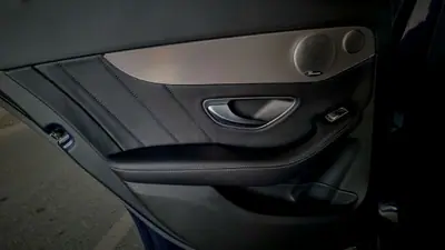 Mercedes-Benz C 220 2018 - 26800 EUR, 147000 km - AUTO.MOTO.pt - 147000km - foto 19 de 29
