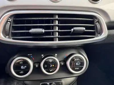 Fiat 500X 2016 - 10990 EUR, 159900 km - AUTO.MOTO.pt - 159900km - foto 15 de 18