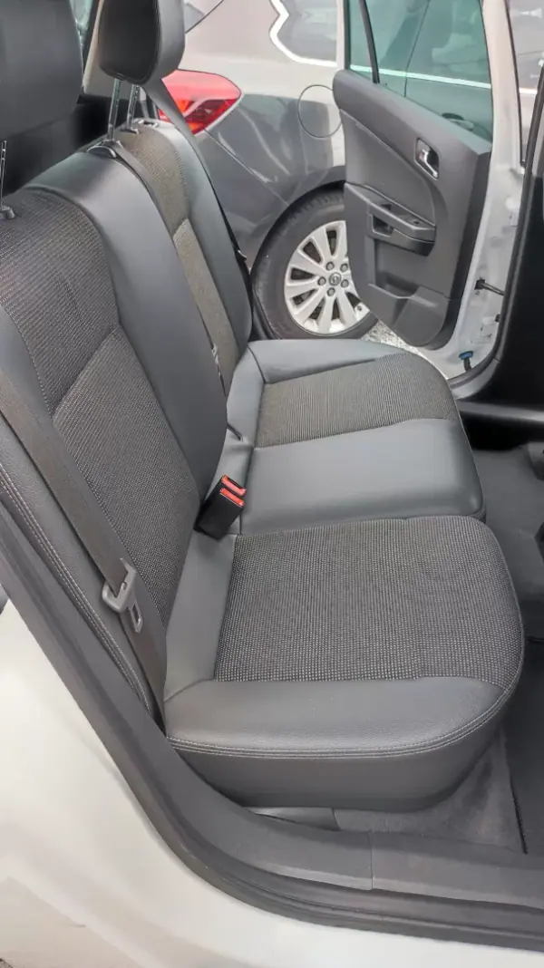 Opel Astra Caravan 2010 - 7398 EUR, 198797 km - AUTO.MOTO.pt - 198797km - foto 12 de 17