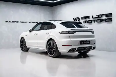 Porsche Cayenne Coupé 2022 - 84950 EUR, 71000 km - AUTO.MOTO.pt - 71000km - foto 8 de 60
