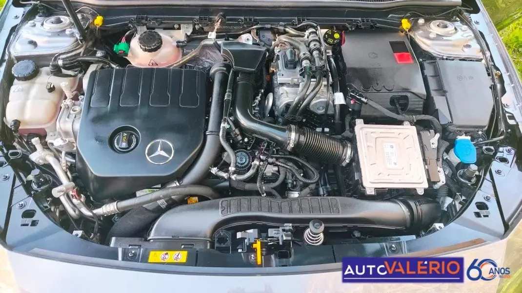 Mercedes-Benz CLA 250 2022 - 29950 EUR, 33558 km - AUTO.MOTO.pt - 33558km - foto 29 de 30