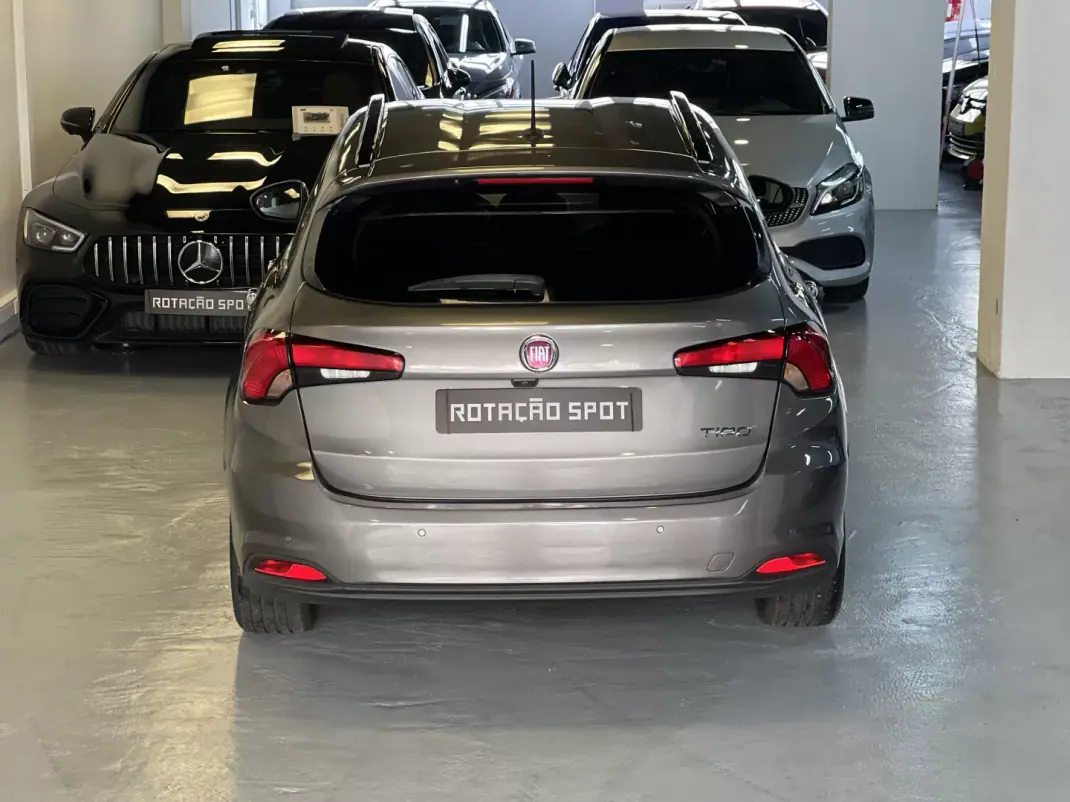 Fiat Tipo Station Wagon 2017 - 9490 EUR, 120000 km - AUTO.MOTO.pt - 120000km - foto 5 de 30