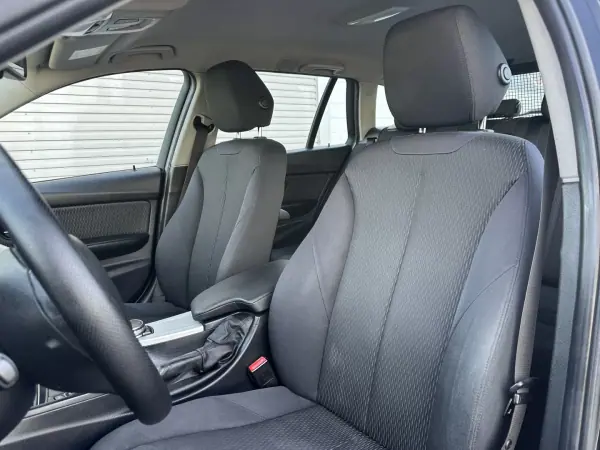 BMW 320 2013 - 12900 EUR, 228000 km - AUTO.MOTO.pt - 228000km - foto 33 de 57