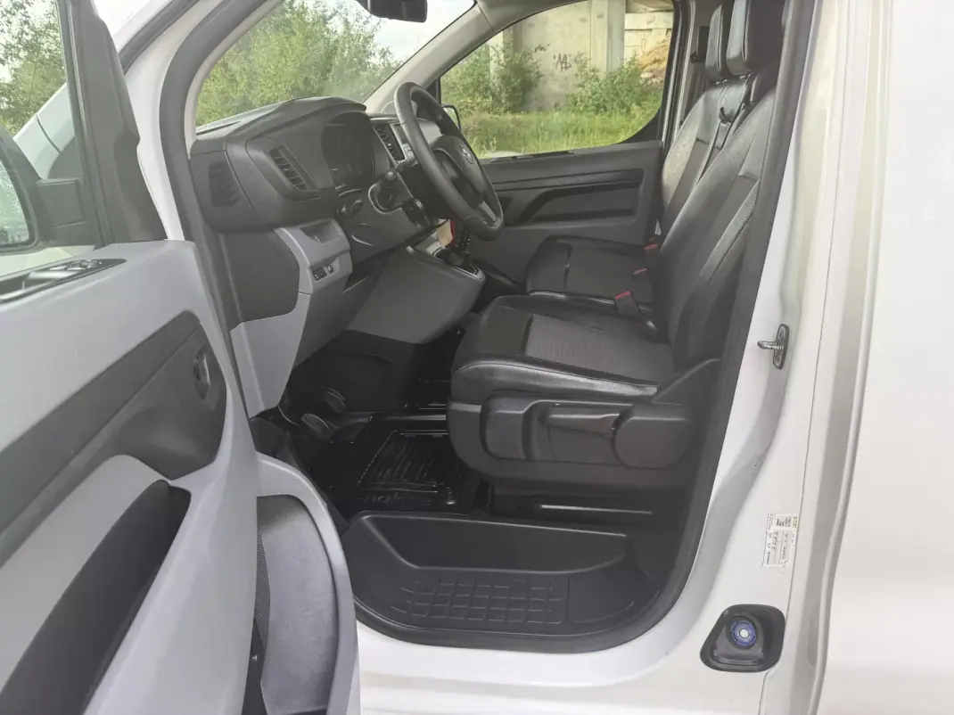 Toyota 2019 - 16190 EUR, 109000 km - AUTO.MOTO.pt - 109000km - foto 15 de 31
