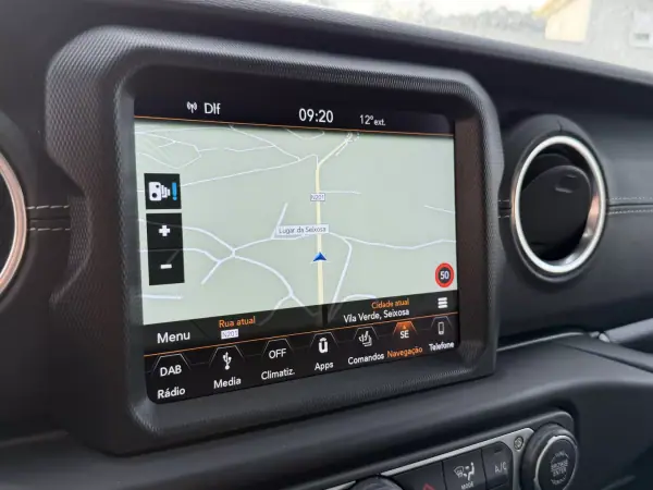 Jeep Wrangler Unlimited 2019 - 70000 EUR, 88541 km - AUTO.MOTO.pt - 88541km - foto 12 de 17