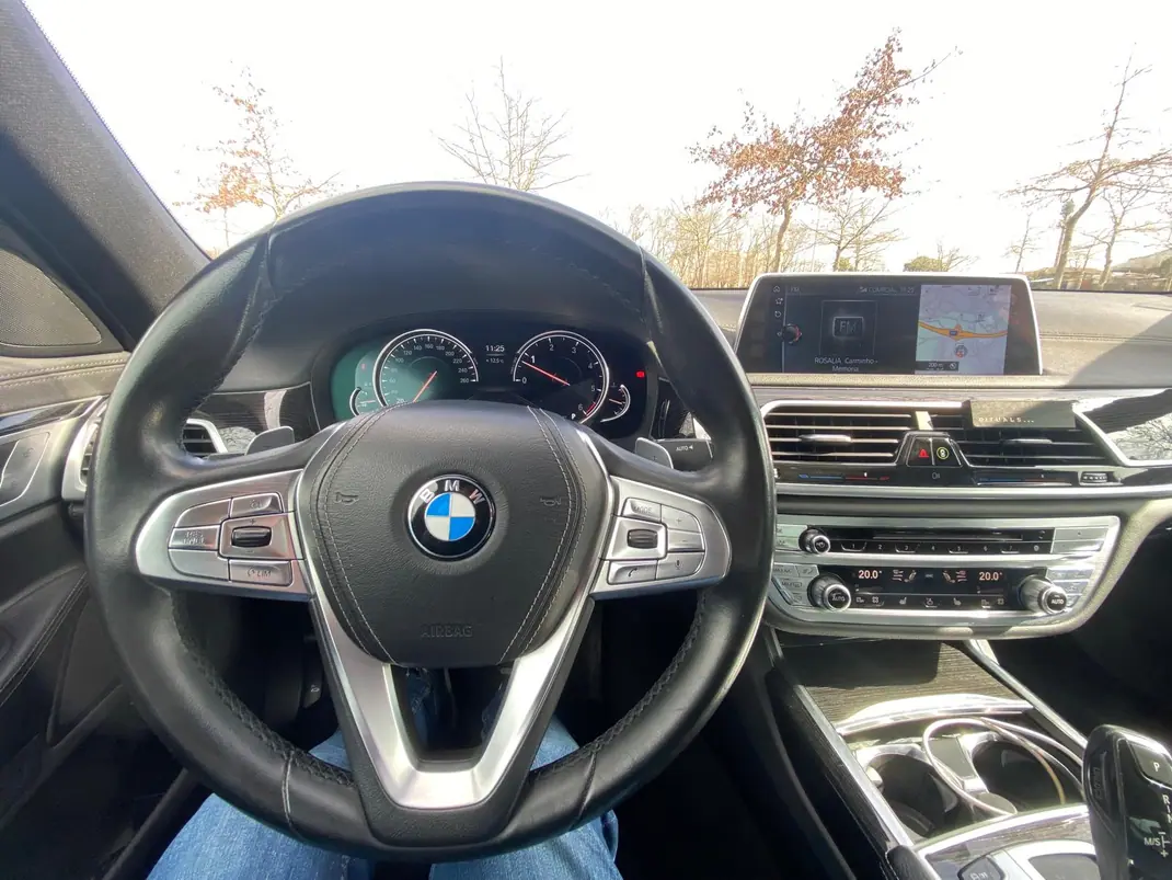 BMW 730 2017 - 31900 EUR, 196000 km - AUTO.MOTO.pt - 196000km - foto 7 de 15