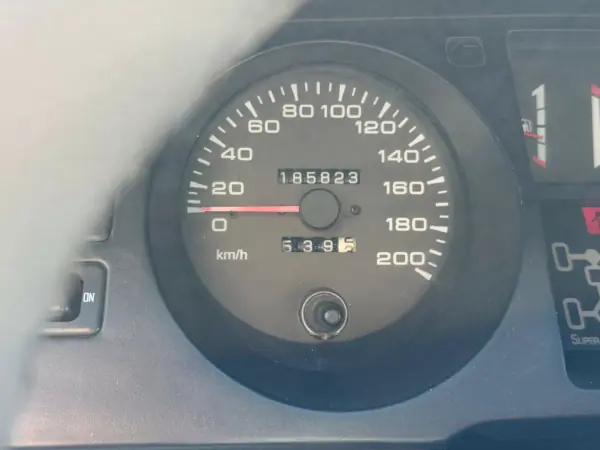 Mitsubishi Pajero 1998 - 14950 EUR, 185823 km - 185823km - foto 12 de 22