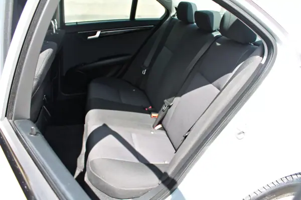 Mercedes-Benz C 220 2013 - 15900 EUR, 122723 km - AUTO.MOTO.pt - 122723km - foto 19 de 27