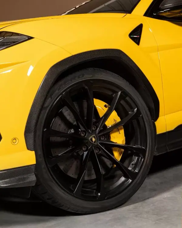 Lamborghini Urus 2020 - 275000 EUR, 104000 km - AUTO.MOTO.pt - 104000km - foto 7 de 40