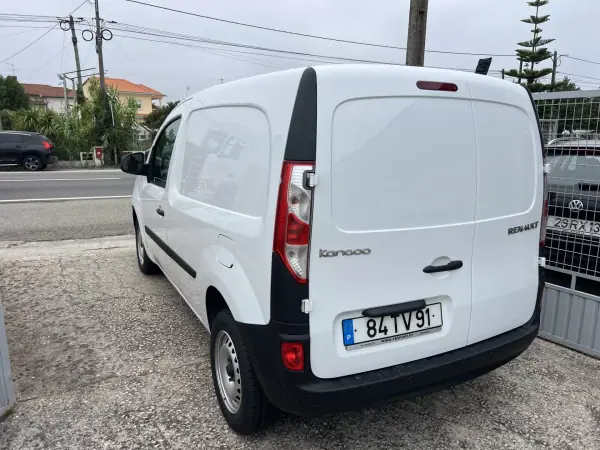 Renault Kangoo 2017 - 7950 EUR, 175688 km - 175688km - foto 13 de 15